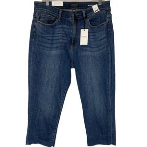 Judy Blue Skinny Fit Capri 16W